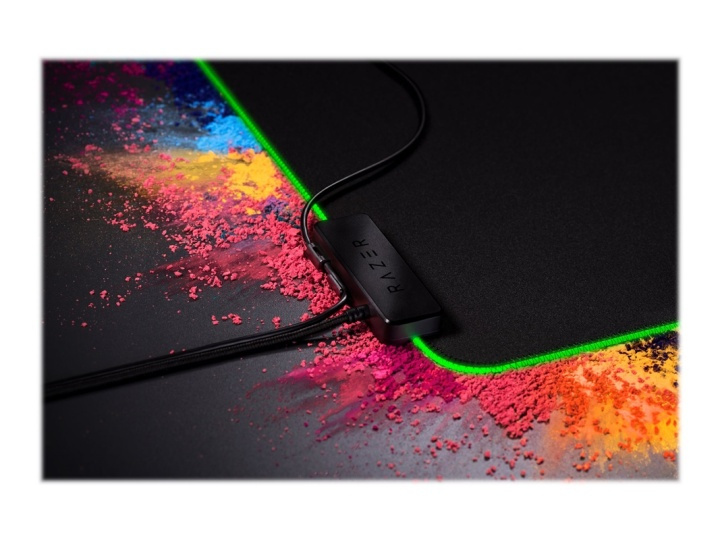 Razer Goliathus Extended Chroma - Musmatta i gruppen DATORER & KRINGUTRUSTNING / Gaming / Musmattor hos TP E-commerce Nordic AB (38-86122)