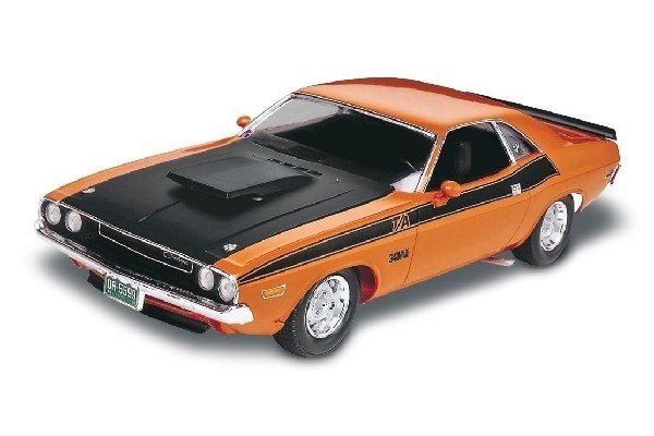 Revell 1970 Dodge Challenger 2\'n1 i gruppen SPORT, FRITID & HOBBY / Hobby / Plastmodeller / Bilar hos TP E-commerce Nordic AB (A07967)