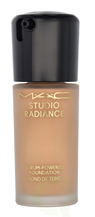 MAC Studio Radiance Serum-Powered Foundation 30 ml #NC17 i gruppen SKÖNHET & HÄLSA / Makeup / Basmakeup / Foundation hos TP E-commerce Nordic AB (C63970)