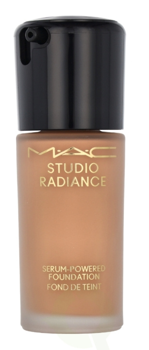 MAC Studio Radiance Serum-Powered Foundation 30 ml #NW20 i gruppen SKÖNHET & HÄLSA / Makeup / Basmakeup / Foundation hos TP E-commerce Nordic AB (C63980)