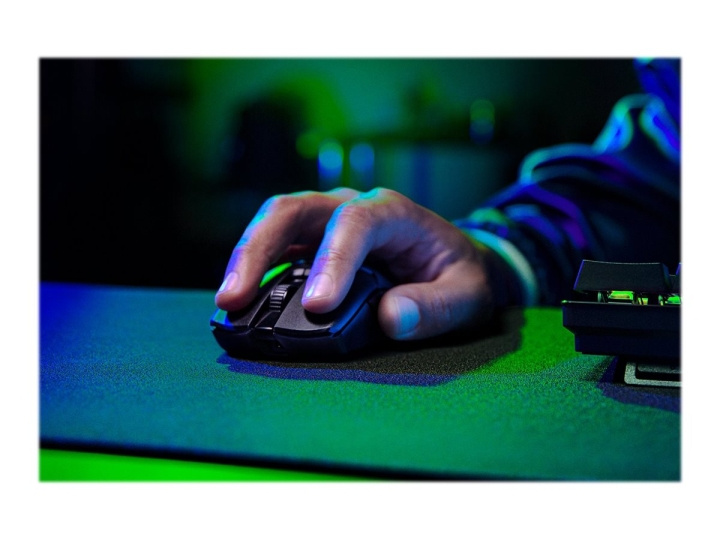 Razer Viper V2 Pro Optisk Trådlös Mus med Kabel, Svart i gruppen DATORER & KRINGUTRUSTNING / Gaming / Möss hos TP E-commerce Nordic AB (C66477)