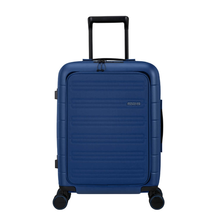 American Tourister Novastream Spinner 55/20 Front Pocket Marinblå i gruppen SPORT, FRITID & HOBBY / Resetillbehör / Resväskor hos TP E-commerce Nordic AB (C71159)