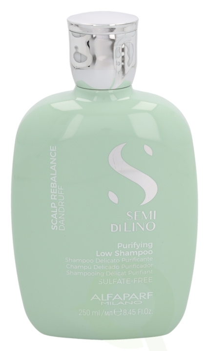 Alfaparf Semi Di Lino Scalp Rebalance Purifying Shampoo 250 ml i gruppen SKÖNHET & HÄLSA / Hår & Styling / Hårvårdsprodukter / Schampo hos TP E-commerce Nordic AB (C73042)