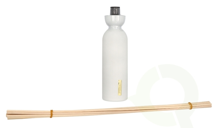 Rituals Karma Fragrance Sticks 250 ml Lotus Flower & White Tea i gruppen SKÖNHET & HÄLSA / Doft & Parfym / Övrig doft / Doftspridare hos TP E-commerce Nordic AB (C76363)