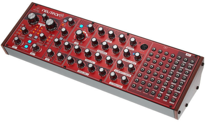 BEHRINGER Neutron analog synthesizer i gruppen SPORT, FRITID & HOBBY / Hobby / Musik / Tillbehör till musikinstrument hos TP E-commerce Nordic AB (C78086)