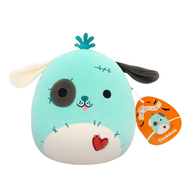 Squishmallows 19 cm Halloween plysch - Dookdook Patchwork hund i gruppen LEKSAKER, BARN- & BABYPRODUKTER / Babyleksaker / Gosedjur hos TP E-commerce Nordic AB (C84901)