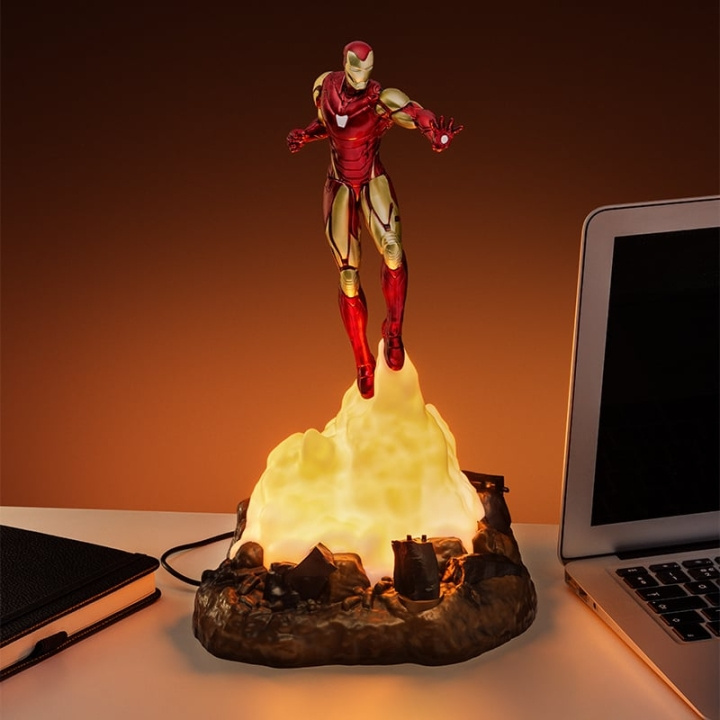 Paladone Iron Man Diorama Ljus i gruppen HEMELEKTRONIK / Belysning / Bordslampor hos TP E-commerce Nordic AB (C85561)