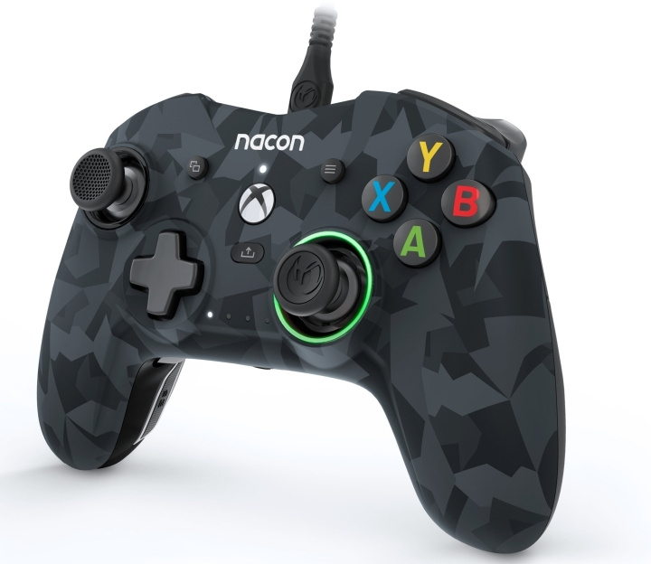 NACON Pro Compact trådbunden handkontroll Camo Grey /Xbox Series X i gruppen HEMELEKTRONIK / Spelkonsoler & Tillbehör / Xbox Series X/S hos TP E-commerce Nordic AB (C86338)