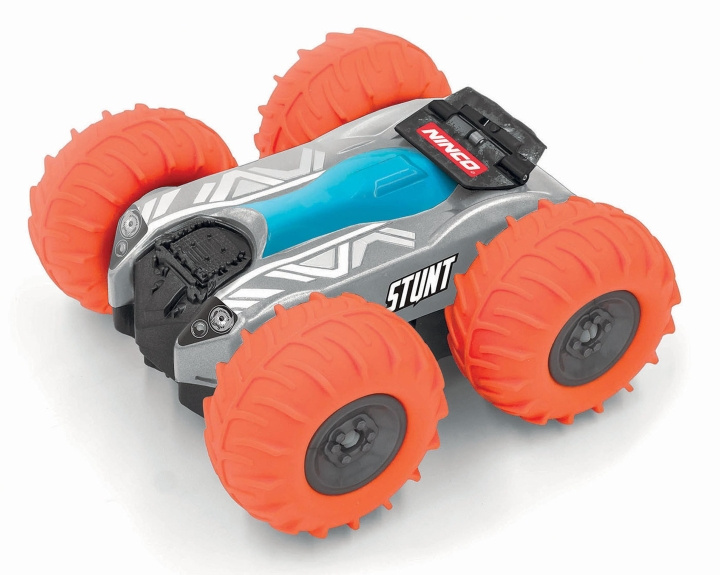 Ninco R/C Stunt Orange (93134) i gruppen LEKSAKER, BARN- & BABYPRODUKTER / Radiostyrt / Radiostyrda bilar hos TP E-commerce Nordic AB (C91443)