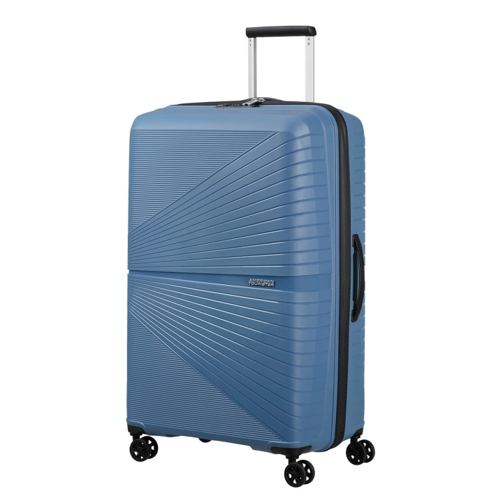 American Tourister Resväska Airconic Spinner 77/31 Coronet Blue i gruppen SPORT, FRITID & HOBBY / Resetillbehör / Resväskor hos TP E-commerce Nordic AB (C92319)