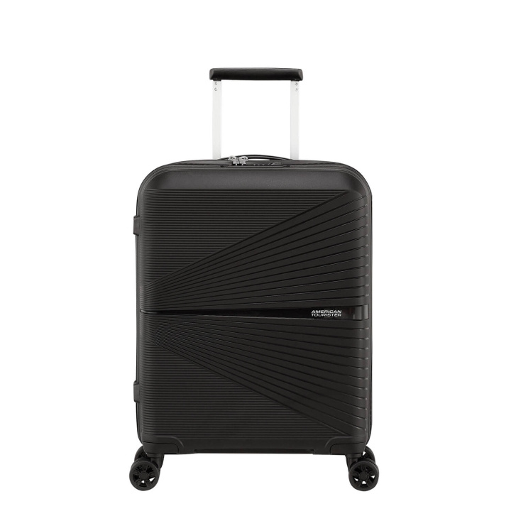 American Tourister Resväska Airconic Spinner 55/20 Onyx Black i gruppen SPORT, FRITID & HOBBY / Resetillbehör / Resväskor hos TP E-commerce Nordic AB (C92320)