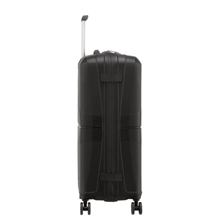 American Tourister Resväska Airconic Spinner 67/26 Onyx Black i gruppen SPORT, FRITID & HOBBY / Resetillbehör / Resväskor hos TP E-commerce Nordic AB (C92321)