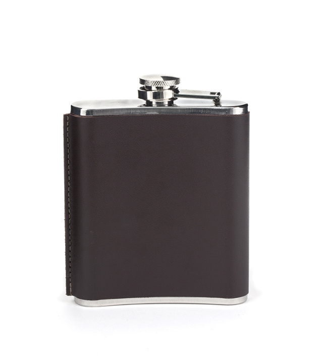 Kikkerland Leather Hip Flask 7OZ (BA61-M) i gruppen SPORT, FRITID & HOBBY / Roliga prylar / Övrigt hos TP E-commerce Nordic AB (C92747)