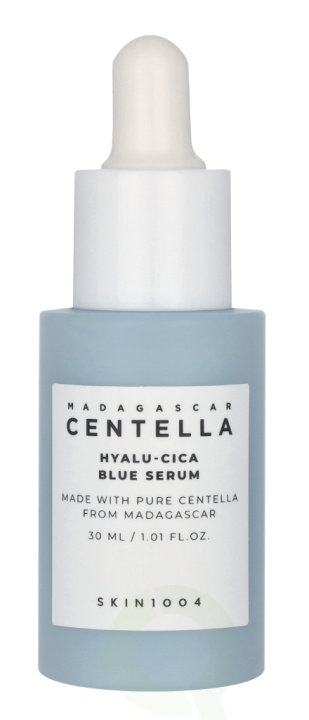 SKIN1004 Madagascar Centella Hyalu-Cica Blue Serum 30 ml i gruppen SKÖNHET & HÄLSA / Hudvård / Ansiktsvård / Serum Hud hos TP E-commerce Nordic AB (C95610)