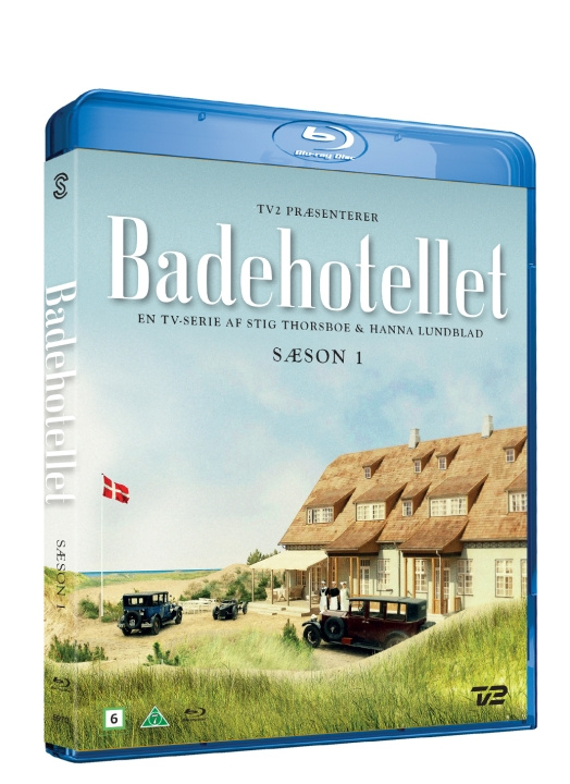 Badehotellet Sæson 1 - Blu Ray i gruppen HEMELEKTRONIK / Ljud & Bild / TV & Tillbehör / Filmer / Blu-ray hos TP E-commerce Nordic AB (D03750)