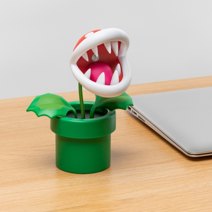 Paladone Mini Piranha Plant Posable Lamp i gruppen HEMELEKTRONIK / Belysning / Bordslampor hos TP E-commerce Nordic AB (D04436)