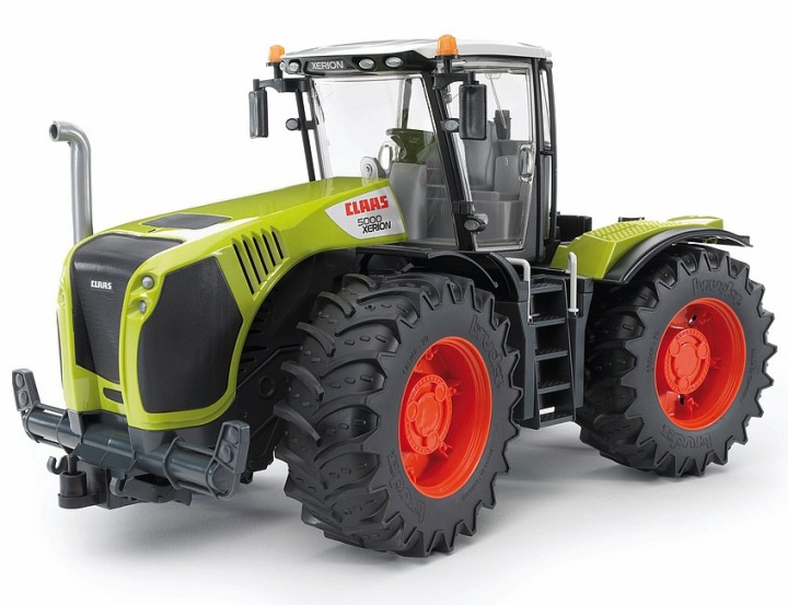 Bruder Traktor Claas Xerion 5000 (03015) i gruppen LEKSAKER, BARN- & BABYPRODUKTER / Leksaker / Leksaksbilar & andra fordon hos TP E-commerce Nordic AB (D04659)