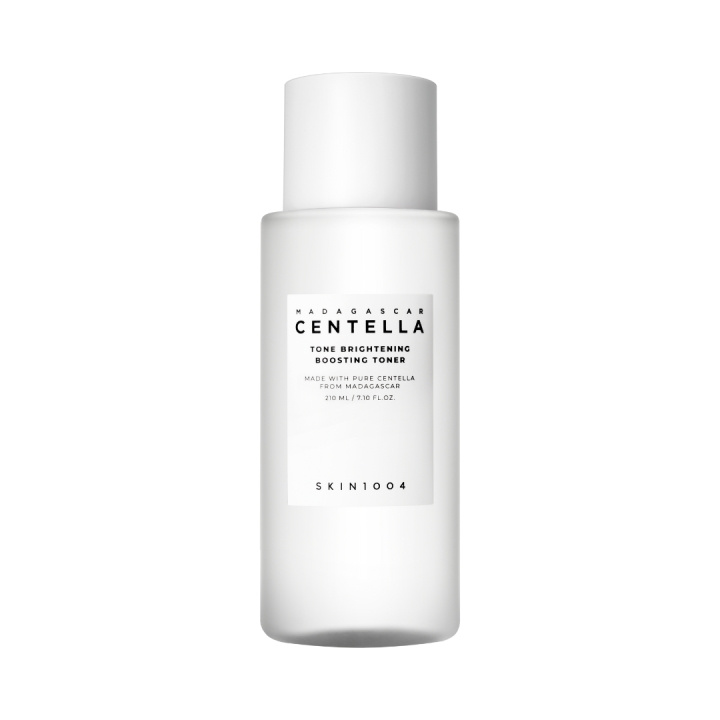 SKIN1004 Madagaskar Centella Tone Brightening Boosting Toner - 210 ml i gruppen SKÖNHET & HÄLSA / Hudvård / Ansiktsvård / Ansiktsvatten & Facemist hos TP E-commerce Nordic AB (D07615)