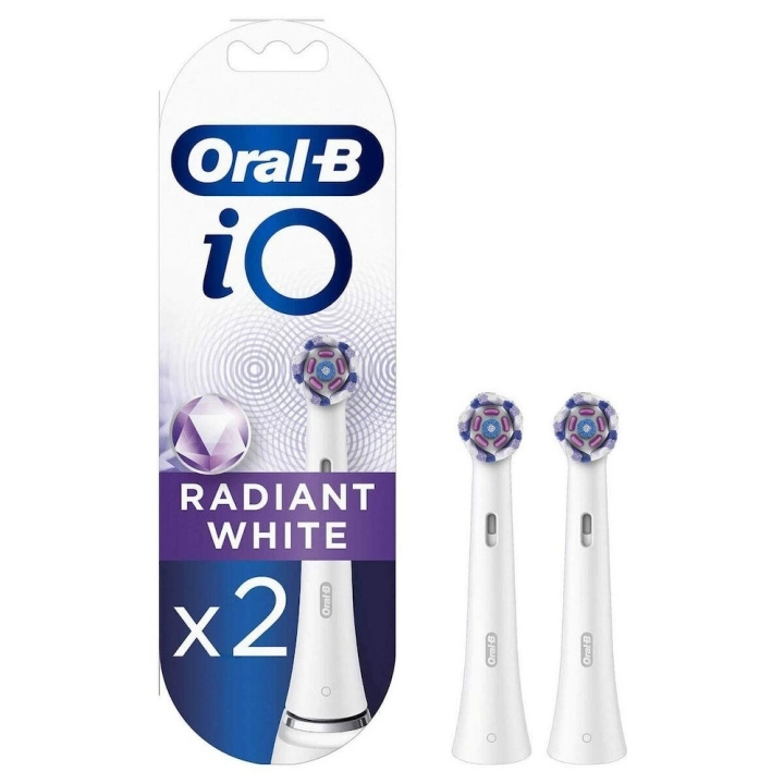 Oral B iO Radiant White Borsthuvuden, 2-pack i gruppen SKÖNHET & HÄLSA / Munvård / Borsthuvuden & Tillbehör hos TP E-commerce Nordic AB (D10495)