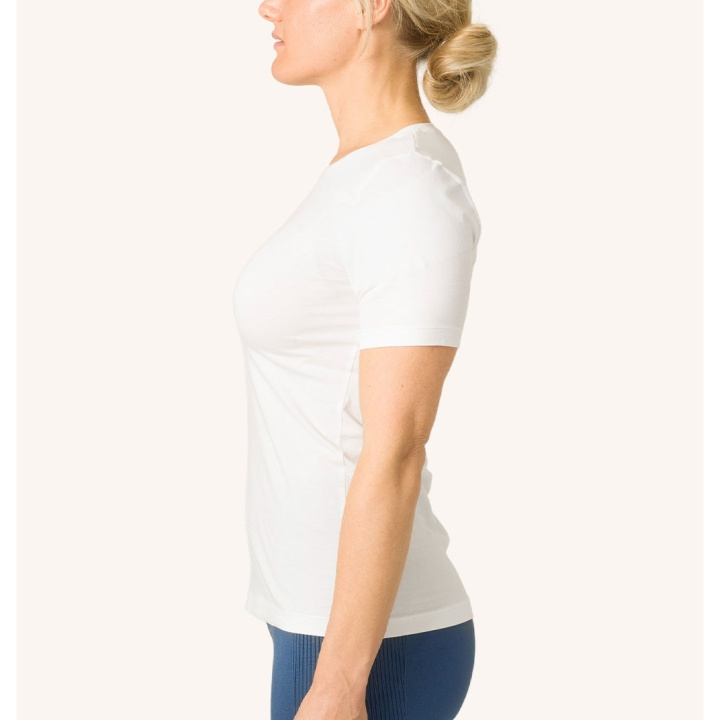 SWEDISH POSTURE Alignment Hållningströja Bomull Dam Vit S i gruppen SPORT, FRITID & HOBBY / Accessoarer / T-shirts & Tröjor hos TP E-commerce Nordic AB (D11350)